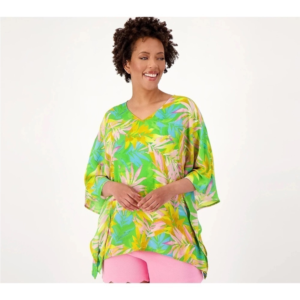 Belle by Kim Gravel Woven Aloha Top in Hawaiian Palms Medium